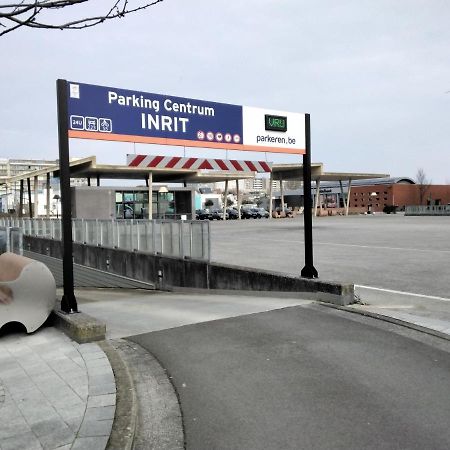Marktplein ميدل كيرك المظهر الخارجي الصورة